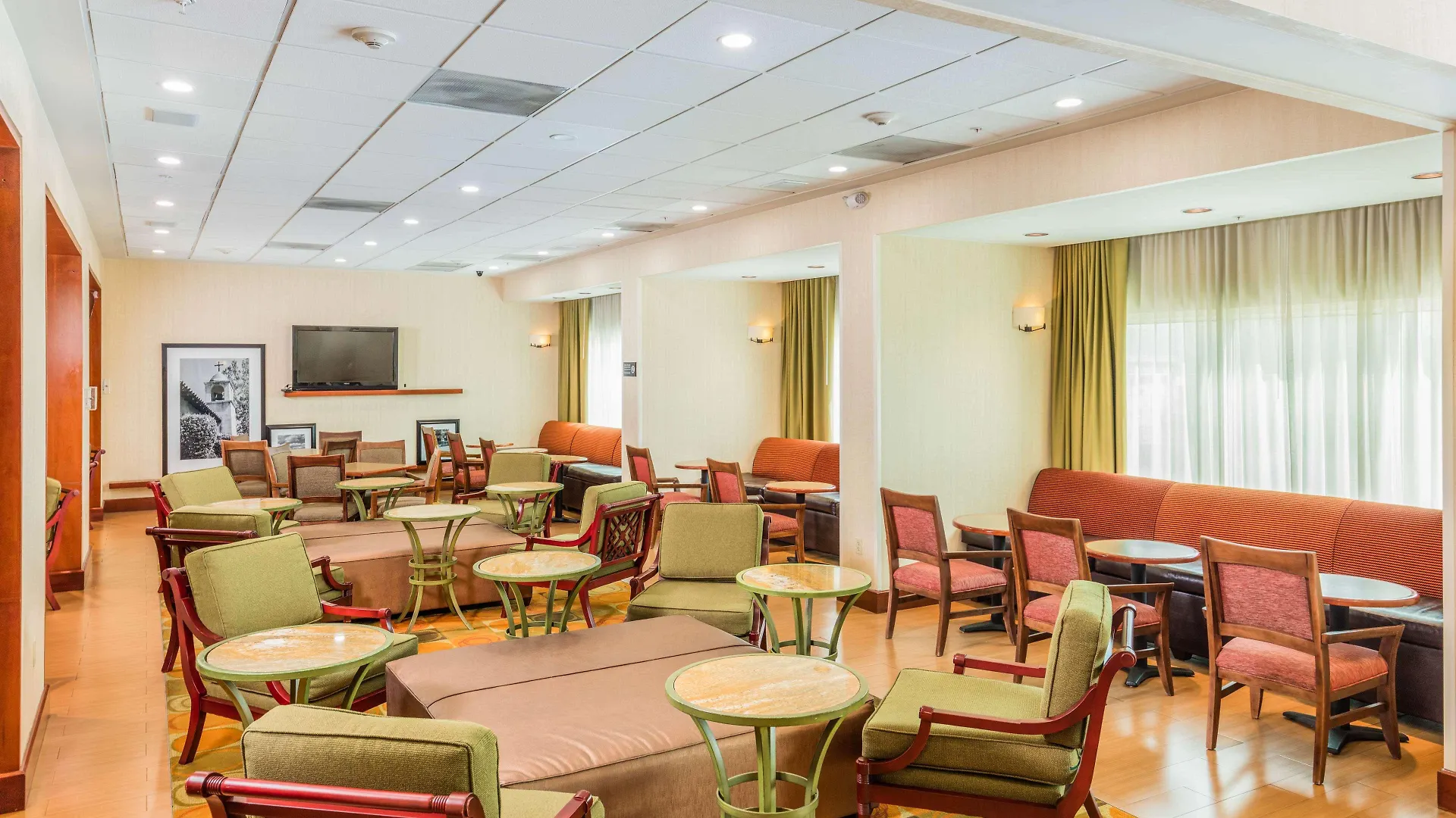 Hampton By Hilton Queretaro Tecnologico Hotel