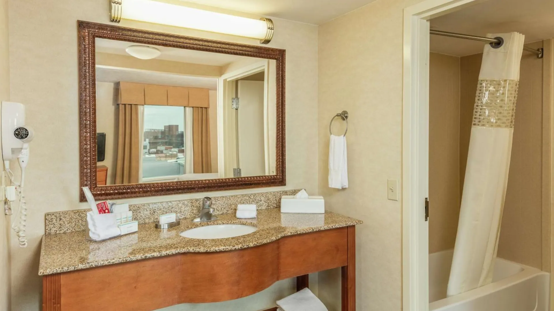 Hampton By Hilton Queretaro Tecnologico Hotel